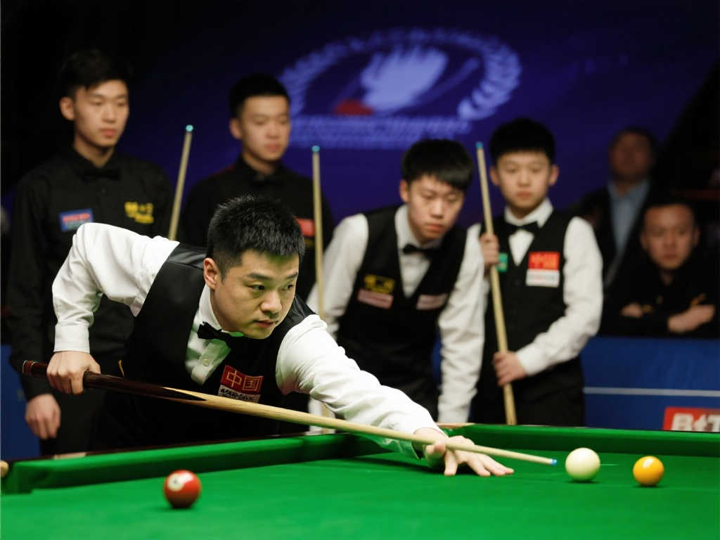 年长约稳固 年长约稳固